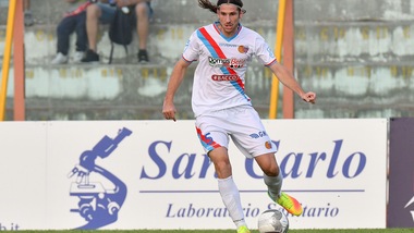 Serie C Catania-Lecce 3-0. In gol Biagianti, Marchese e Russotto