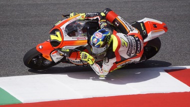 Moto2 San Marino, Baldassarri guida il warm up