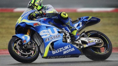 MotoGp Suzuki, Iannone: «La tuta era troppo stretta»