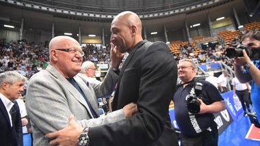 Basket City, è "febbre da abbonamenti" a Bologna!