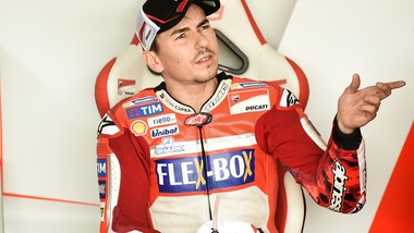MotoGp, Lorenzo: «Curioso di girare sull’asciutto»