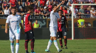 Serie A: Cagliari-Chievo 0-2, Crotone-Benevento 2-0