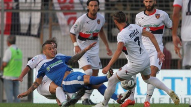 Serie C Cosenza, esonerato il tecnico Fontana