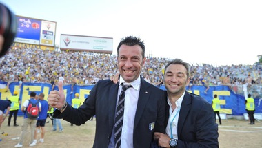 Serie B Parma, D'Aversa: «Gol annullato? Non capisco cosa ha fischiato»