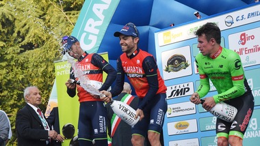 Giro dell'Emilia, trionfo di Visconti