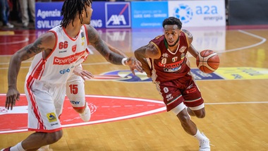 Johnson piega Varese, Venezia vince e convince