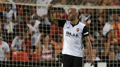 Segna e canta con i tifosi durante la partita: Valencia ai piedi di Zaza