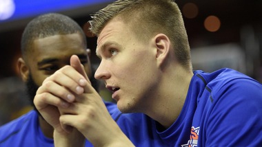 NBA, Knicks: guai all'anca per Porzingis