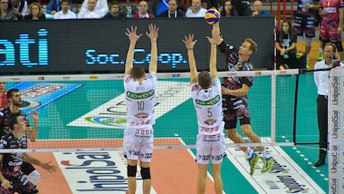 Volley: Superlega, Milano colpaccio a Trento, vincono le altre grandi