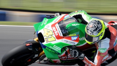 MotoGp, Australia: Espargaro vola nelle libere