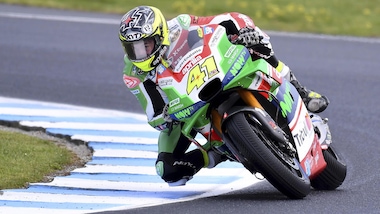 MotoGp: frattura al dito per Espargaro, ma a Sepang ci sarà