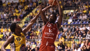 Basket Serie A, Pesaro: si ferma Mario Little