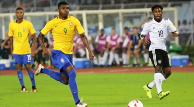 Calciomercato Juventus, Marotta non si ferma: due nomi nel mirino