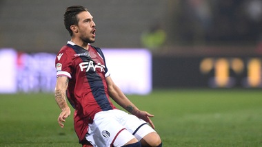 Spettacolo Verdi: due gol su punizione con due piedi diversi