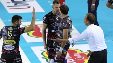 Volley: Superlega, Perugia supera Trento e resta a punteggio pieno