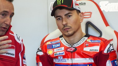 MotoGp, Lorenzo: «La Ducati è speciale, ma complicata»