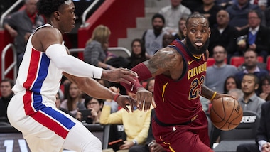 NBA, James trascina i Cavs. Belinelli sorride. Warriors sul velluto