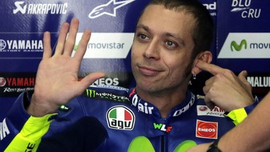 MotoGp, Rossi a Spalletti: «Mister, posso giocare a sinistra?»