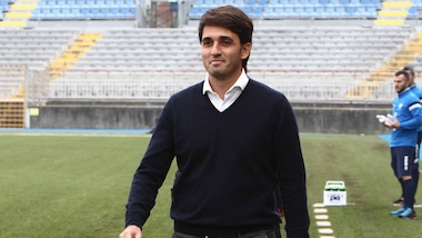 Serie B Pro Vercelli, esonerato il tecnico Grassadonia