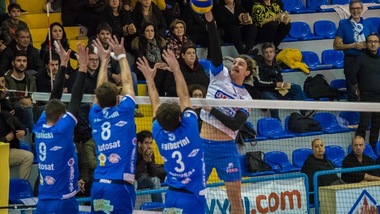 Volley: A2 Maschile, Girone Bianco: Aversa, che impresa contro Alessano !