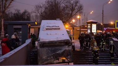 Russia, autobus finisce in un sottopassaggio: 5 morti