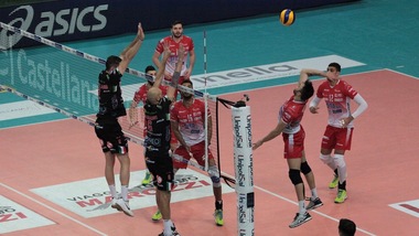 Volley: Superlega, la Lube cade contro Castellana Grotte, Perugia in vetta