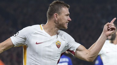 Calciomercato, tante offerte per Dzeko: lui vuole solo la Roma