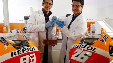 MotoGp, Marquez e Pedrosa professori per scherzo