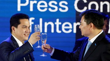 Inter-Suning, affare fatto! Ai cinesi il 68% dei nerazzurri: le foto dell'accordo
