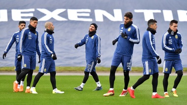 Argentina, Fazio e Higuain si allenano con Messi