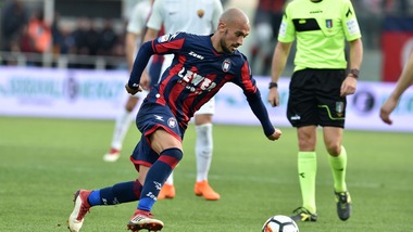 Serie A Crotone, frattura al piede per Benali: stagione finita