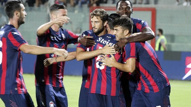 Crotone, sospesa agibilità dello stadio