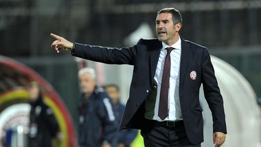 Serie B Livorno, ufficiale: esonerato Lucarelli, Spinelli si dimette