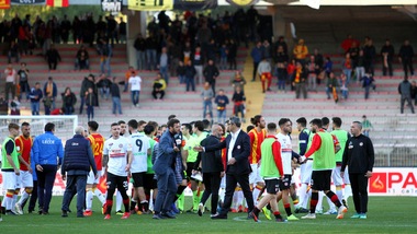 Serie B Foggia, nota del club: «Comportamenti vili e meschini»