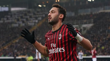 La Roma punta su Calhanoglu. Florenzi decide il suo futuro