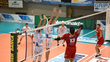 Reggio vince al tie break a Mondovì