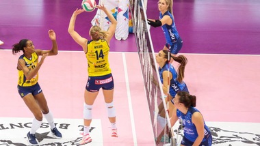 A1 Femminile, Conegliano vince, Busto risponde