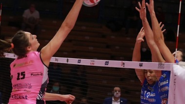 Casalmaggiore lotta ma Novara è più forte