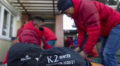 Alpinismo, K2 scalato d’inverno: team nepalese realizza l'impresa storica