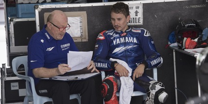 MotoGp, Lorenzo: "Valentino Rossi in Petronas? Sorpreso, ma farà bene"