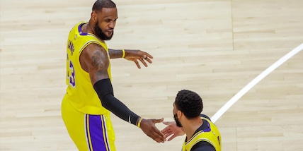 Nba, LeBron James superbo contro i Thunder. Bene i Bucks