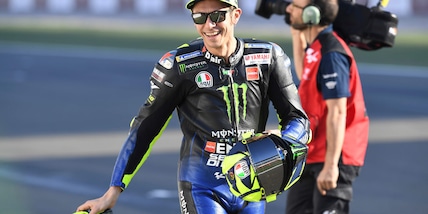 MotoGp, festa per Valentino Rossi: il Dottore compie 42 anni