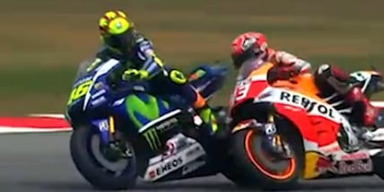 MotoGp, duello Rossi-Marquez. Valentino: "Penso ancora molto al 2015"
