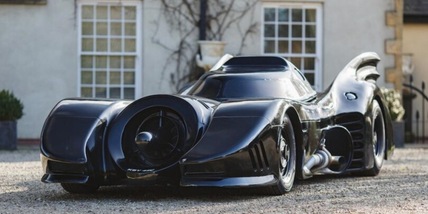 La Ford Mustang di Batman va all'asta: ecco quanto costa la Batmobile