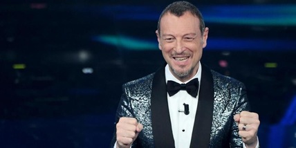 Sanremo, Amadeus e il calo d'ascolti: "Orgoglioso, il Paese è come in guerra"
