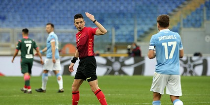 Moviola Lazio-Crotone: Rapuano sicuro. Il rigore è netto