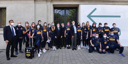 Le azzurre vaccinate nell'hub di Milano