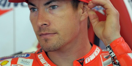 MotoGp, Rossi dona casco speciale a famiglia Hayden