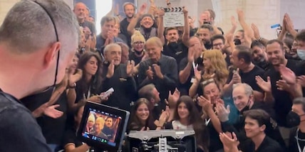 Don Matteo, la commozione di Terence Hill all'ultimo ciak