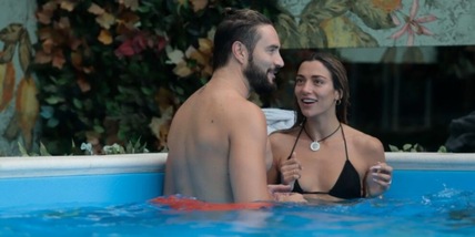 GF Vip, Alex e Soleil troppo vicini: la moglie di lui passa alle minacce